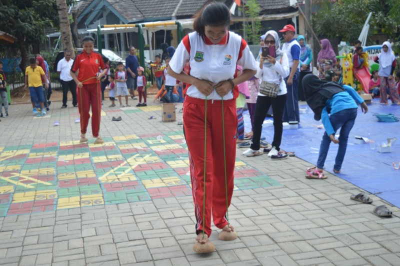 IMG-kenalkan-permainan-tradisional-kurangi-candu-gadget