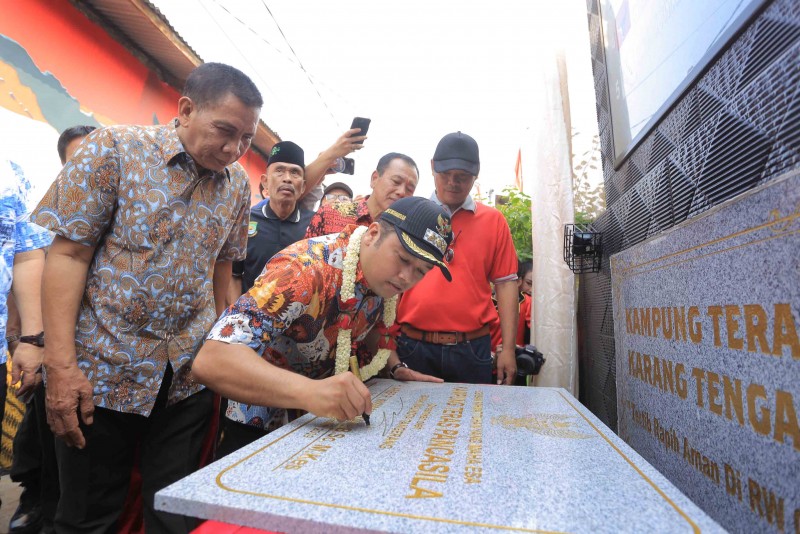 IMG-arief-resmikan-kampung-teras-pancasila