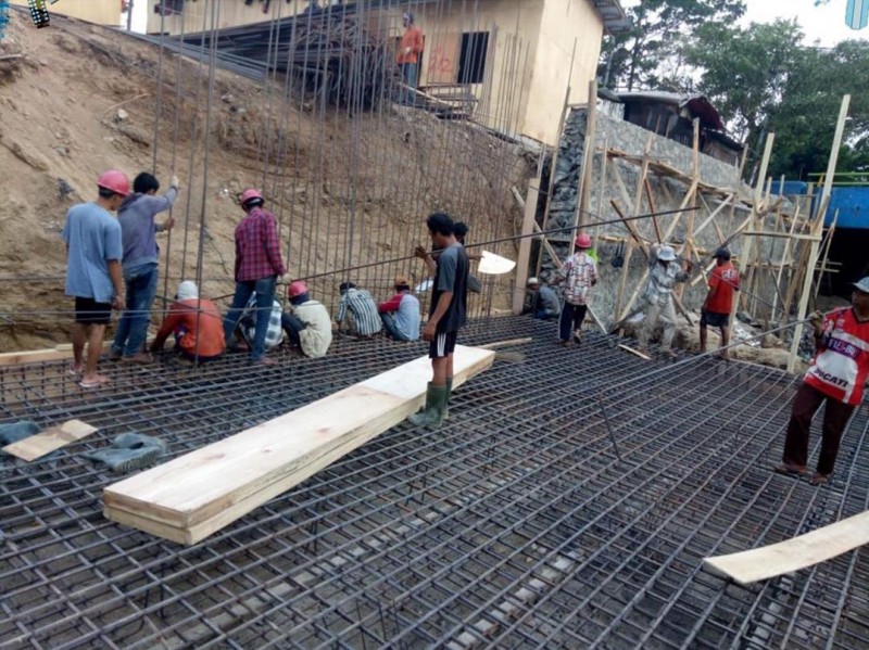 IMG-bangun-trashrake-untuk-saring-sampah