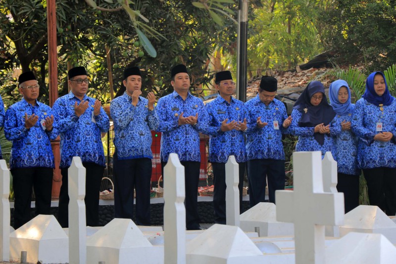 IMG-wali-kota-jadikan-momentum-hari-kesaktian-pancasila-sebagai-pondasi-pengabdian-tanpa-pamrih