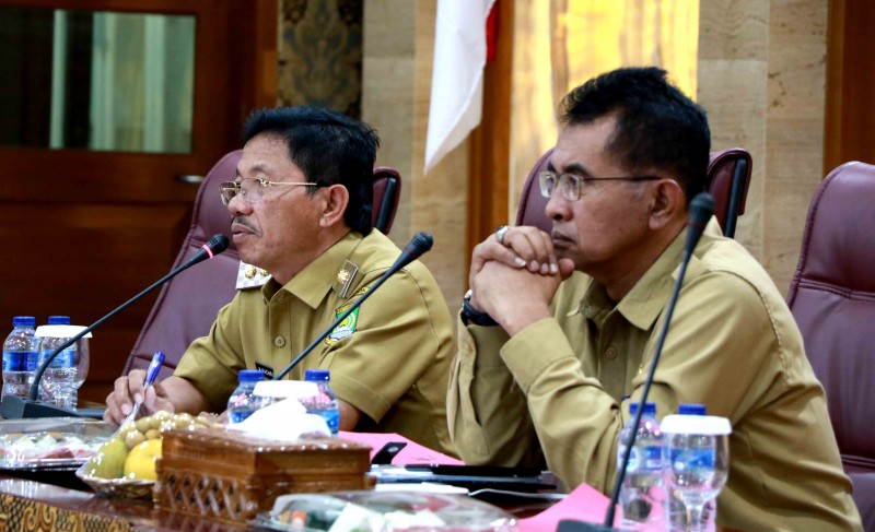 IMG-camat-dan-lurah-harus-miliki-data-valid-terkait-program-pendidikan-dan-kesehatan
