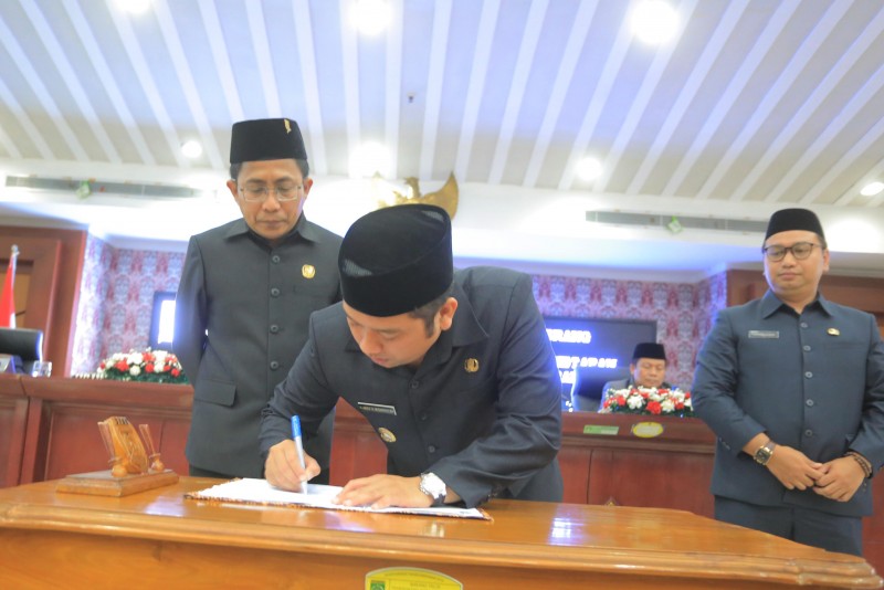 IMG-sah-apbd-kota-tangerang-ta-2020-ditandatangani
