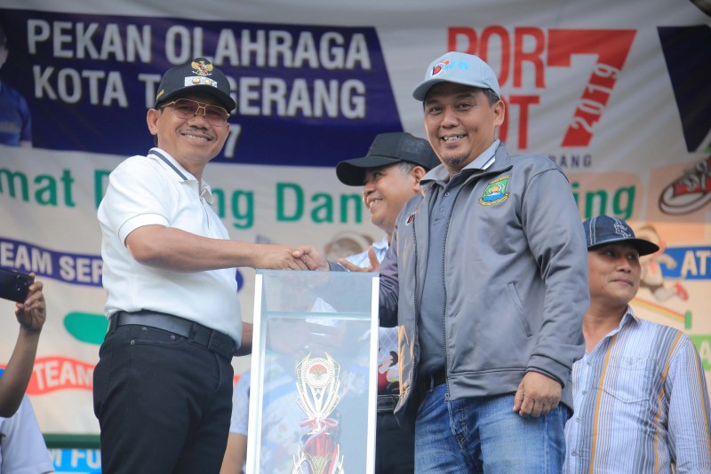 IMG-kecamatan-cipondoh-kembali-meraih-juara-umum-porkot-vii-2019