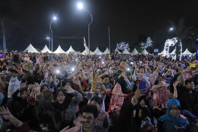 IMG-ribuan-warga-padati-lokasi-festival-al-a-zhom