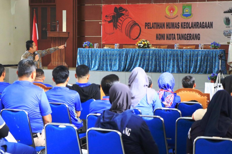 IMG-wali-kota-ajak-anggota-koni-manfaatkan-sosial-media