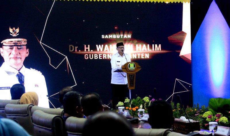 IMG-rakorkomwil-iii-apeksi-resmi-dibuka-walikota-ajak-peserta-berkolaborasi