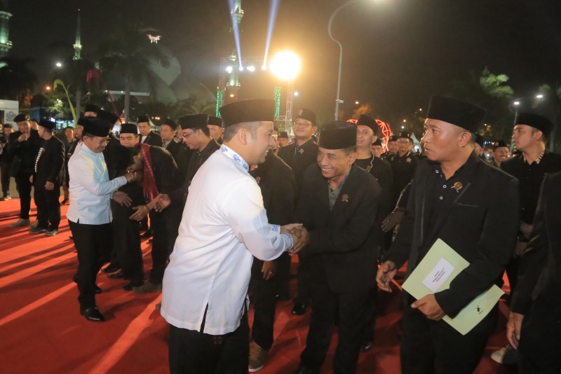 IMG-wali-kota-resmi-lantik-kepengurusan-organisasi-bamus-kota-tangerang