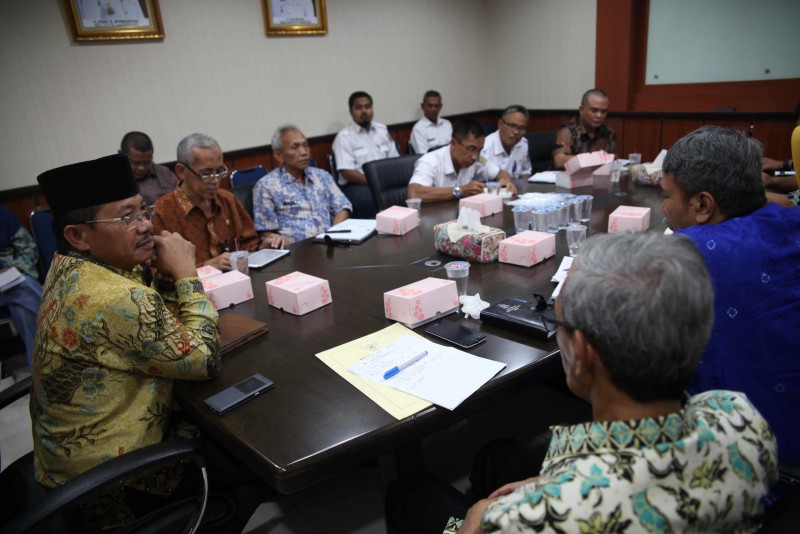 IMG-wakil-walikota-pimpin-rapat-penertiban