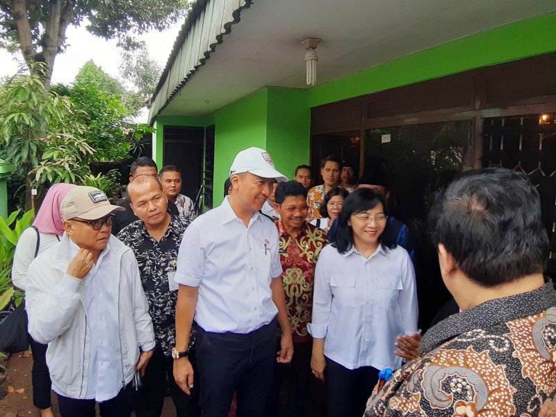 IMG-kemenperin-bantu-industri-rumah-tangga-terdampak-banjir-di-pinang-griya