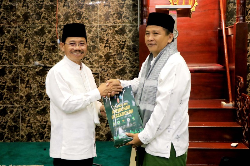 IMG-tarling-di-batuceper-sachrudin-ajak-warga-lebih-peduli-terhadap-sesama