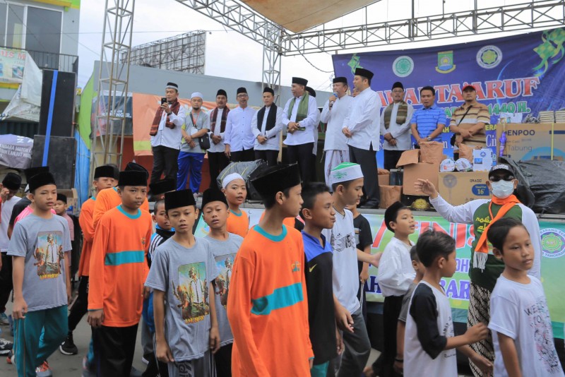 IMG-sambut-ramadan-masyarakat-kota-tangerang-gelar-tradisi-rowahan-akbar
