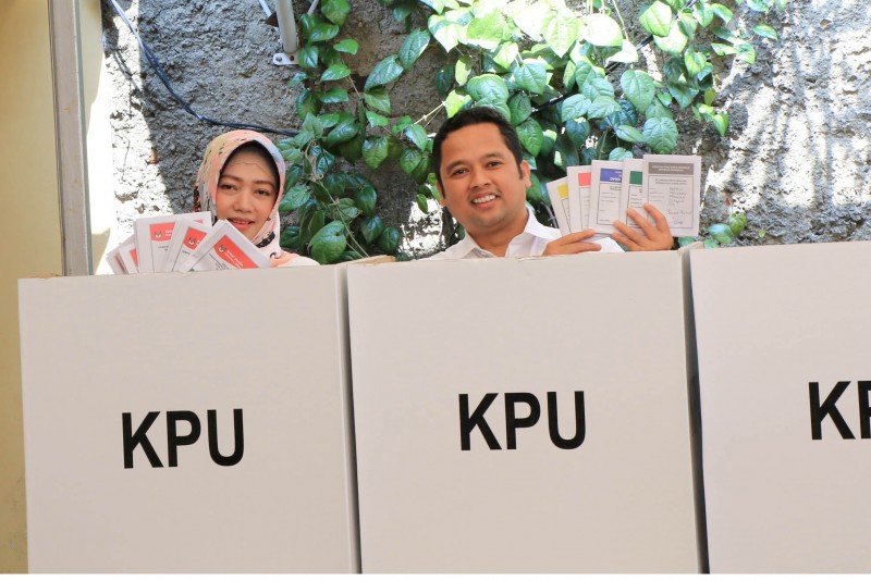 IMG-pimpinan-kota-tangerang-kompak-ikuti-pemilu-serentak-2019