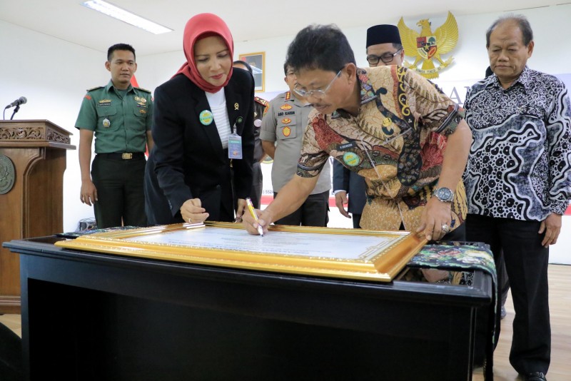 IMG-pemkot-tangerang-dukung-pencanangan-zona-integritas