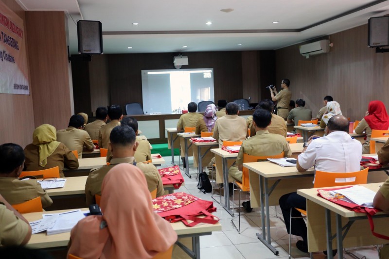 IMG-buka-pelatihan-barjas-wali-kota-minta-pegawai-saling-belajar
