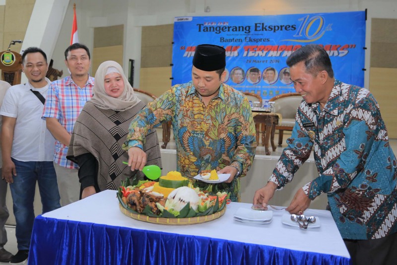 IMG-hadiri-ulang-tahun-tangeks-arief-ajak-perangi-hoaks