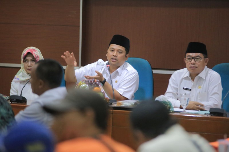 IMG-arief-ajak-pedagang-wujudkan-pasar-yang-rapi-dan-sesuai-sni