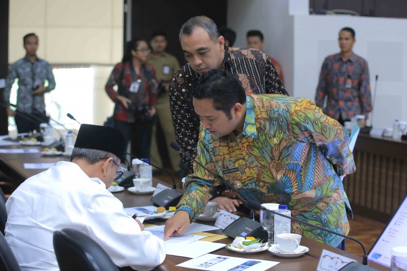 IMG-arief-percepatan-pembangunan-jalan-tol-dan-akses-transportasi-massal-jadi-solusi-kemacetan
