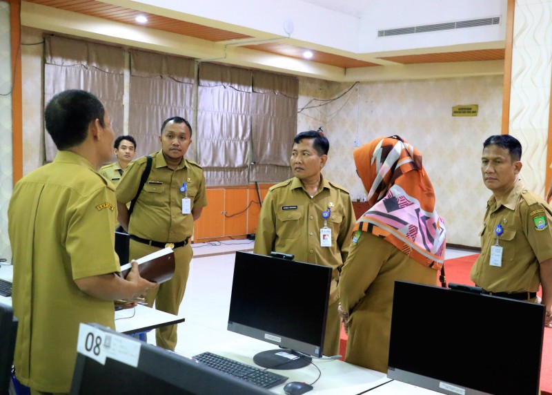IMG-sekda-tinjau-persiapan-sarpras-seleksi-kompetensi-dasar-cpns-pemkot-tangerang