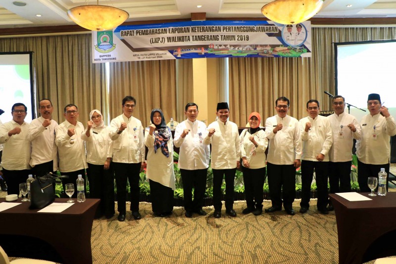 IMG-tutup-rapat-pembahasan-lkpj-sachrudin-minta-penyusunan-selesai-tepat-waktu