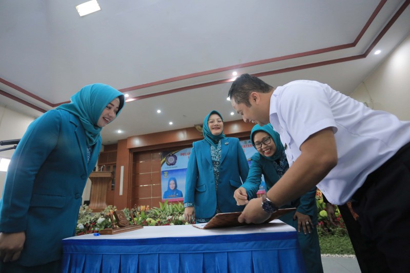 IMG-wali-kota-minta-pkk-bantu-sukseskan-program-kampung-kita