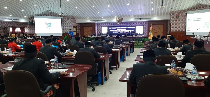 IMG-dua-perda-inisiatif-jadi-kado-hut-ke-27