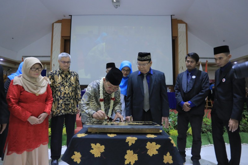IMG-hadiri-capping-day-wakil-harapkan-tenaga-kesehatan-profesional