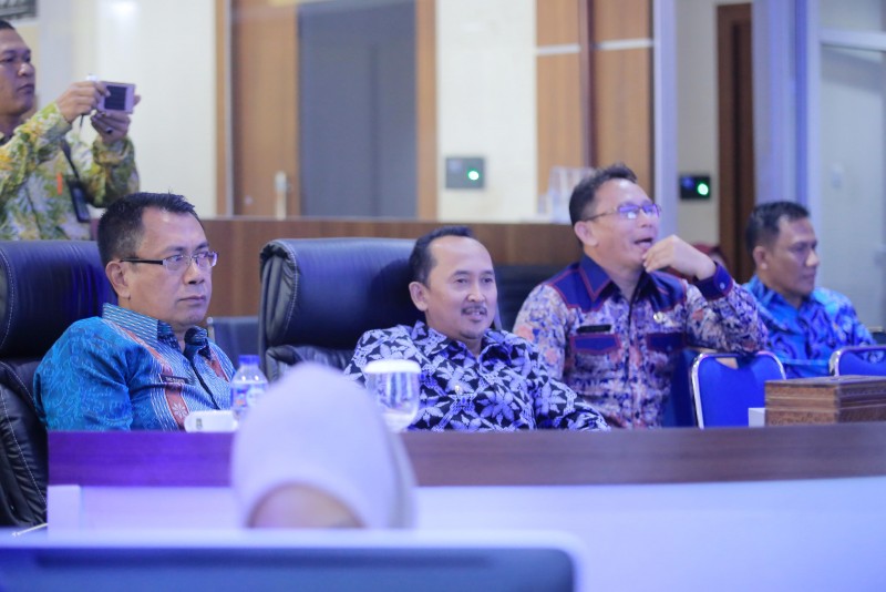 IMG-kunjungi-tlr-wakil-bupati-lebak-tertarik-terapkan-aplikasi-tangerang-live