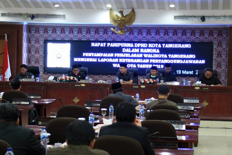 IMG-wakil-wali-kota-sampaikan-lkpj-2019-pada-rapat-paripuran-dprd-kota-tangerang