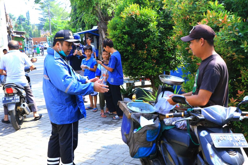 IMG-wali-kota-sosialisasikan-pembentukan-kampung-siaga-corona-di-setiap-rt