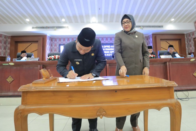 IMG-raperda-tentang-kesehatan-dan-perpustakaan-disetujui-ini-langkah-arief-selanjutnya