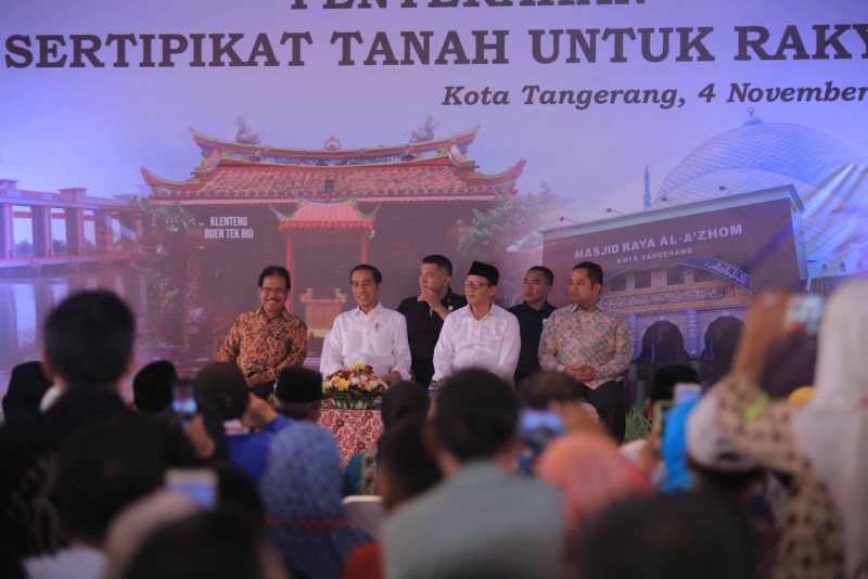 IMG-wujudkan-kota-tangerang-kota-lengkap-sertifikat-6000-sertifikat-tanah-dibagikan