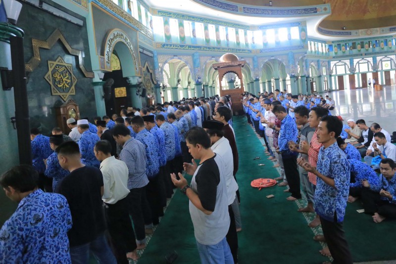 IMG-pemkot-gelar-sholat-ghoib-dan-doa-bersama-untuk-korban-gempa-di-sulteng