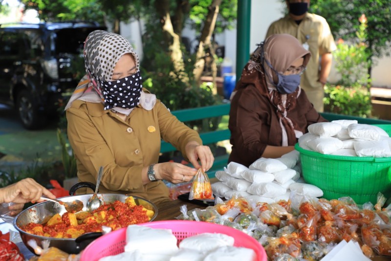 IMG-dapur-umum-bagi-warga-terdampak-pandemi