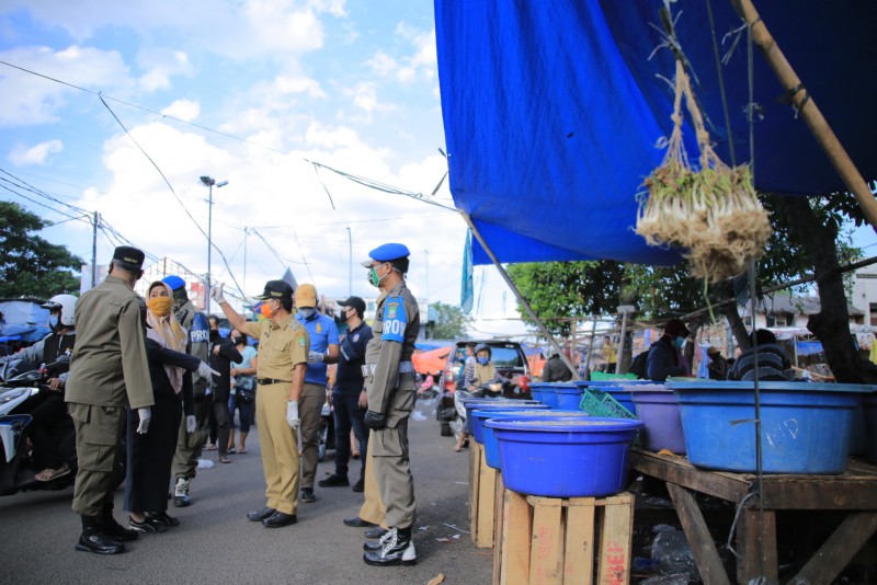 IMG-jelang-idul-fitri-pemkot-tertibkan-pkl