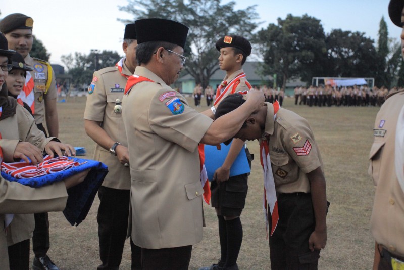 IMG-melalui-pramuka-sachrudin-harapkan-akan-lahir-generasi-penerus-yang-berkualitas