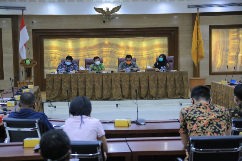IMG-pemkot-bersama-stakeholders-perdagangan-dan-jasa-bahas-pelaksanaan-protokol-kesehatan
