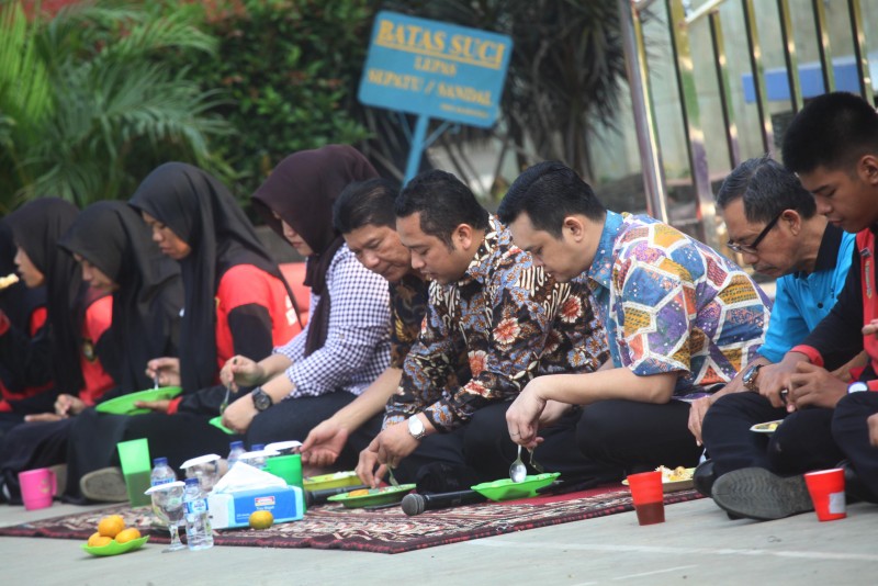 IMG-hadiri-seleksi-paskibraka-wali-kota-sarapan-lesehan-bareng-peserta