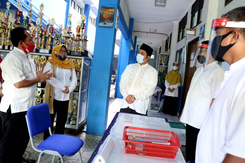 IMG-dimulai-hari-ini-wali-kota-cek-proses-ppdb-di-smpn-2-kota-tangerang