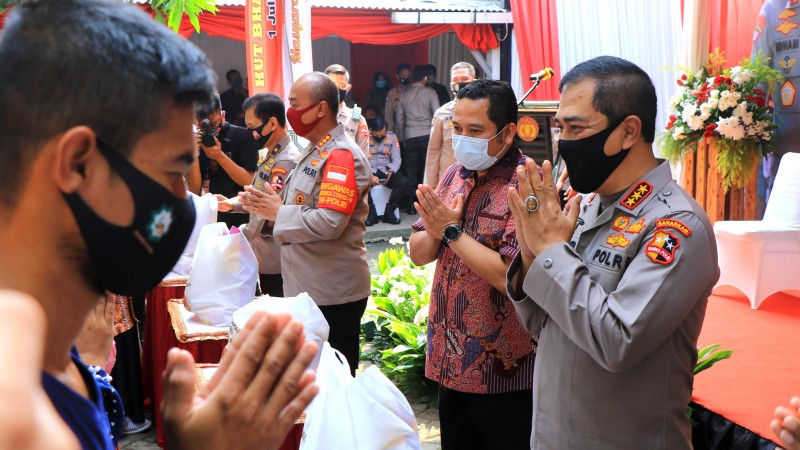IMG-walikota-hadiri-bakti-sosial-dan-bakti-kesehatan-hut-bhayangkara-ke-74