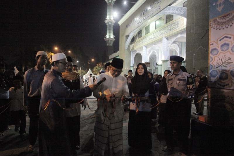 IMG-tarawih-pertama-di-masjid-raya-al-azhom-pjs-walikota-beberkan-program-pemkot