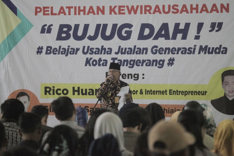 IMG-pjs-berbagi-kiat-berwirausaha-pada-250-generasi-muda