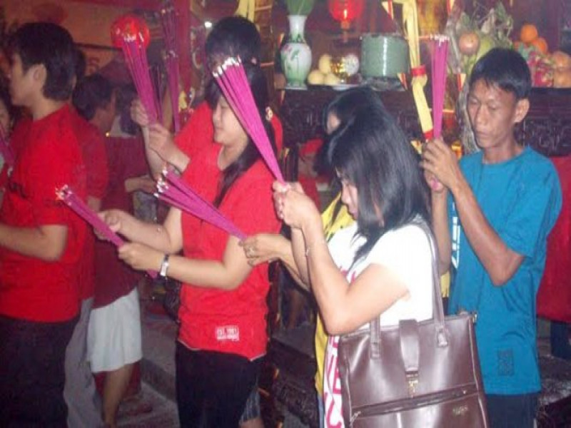 IMG-2-vihara-jadi-destinasi-wisatawan-di-perayaan-imlek