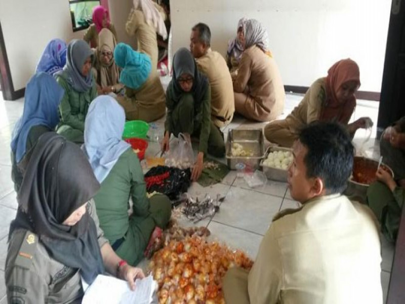 IMG-3-hari-sudah-dapur-umum-dibuka-pegawai-kota-tangerang