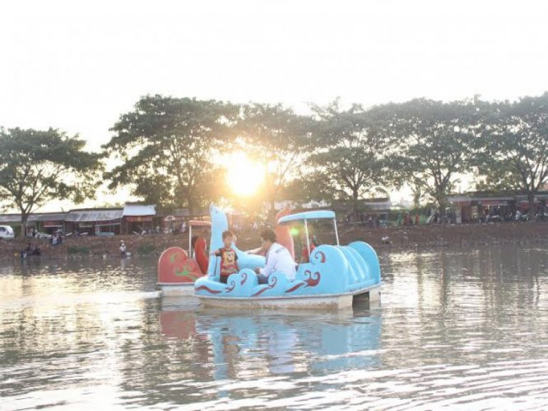 IMG-wisata-alam-di-dalam-kota-ya-situ-bulakan-aja