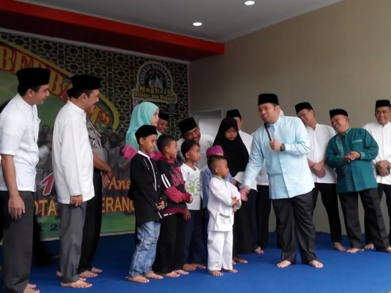 IMG-santunan-anak-yatim-neglasari-gugah-kesadaran-terhadap-sesama