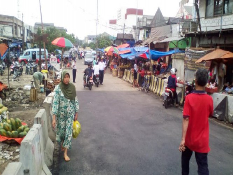 IMG-kawasan-pasar-anyar-sudah-bisa-dilintasi-kendaraan-dua-arah