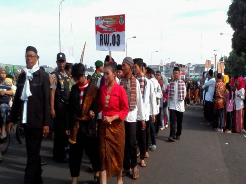 IMG-ratusan-warga-larangan-utara-ikuti-pawai-budaya
