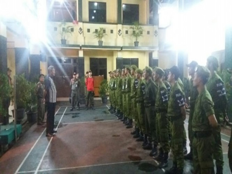 IMG-antisipasi-gangguan-kamtibmas-pemkot-gelar-apel-gabungan