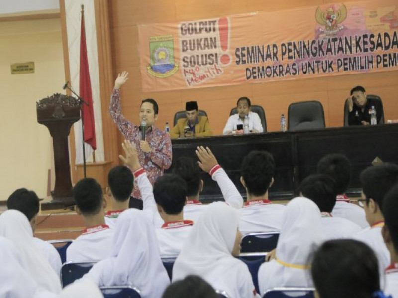 IMG-wali-kota-ajak-para-pelajar-sukseskan-pilgub