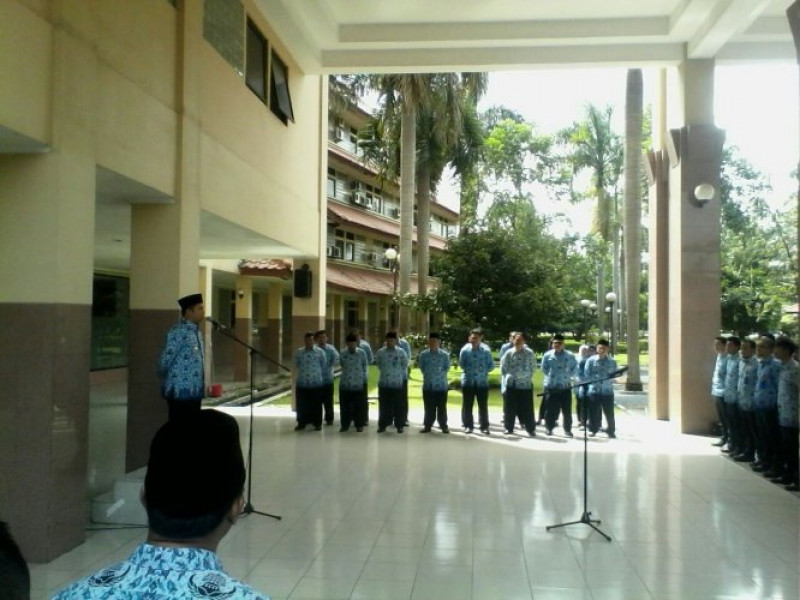 IMG-walikota-lantik-plt-direktur-pdam-tb